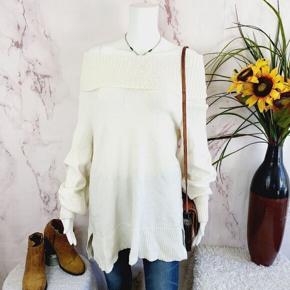 Anthropologie on or off shoulder soft knit sweater tunic - Picture 2 of 9